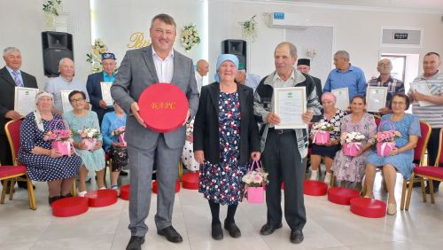 Кайбычта гаилә юбилярларын хөрмәтләделәр