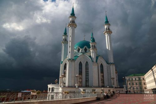 На Татарстан вновь обрушатся сильные дожди, грозы и град