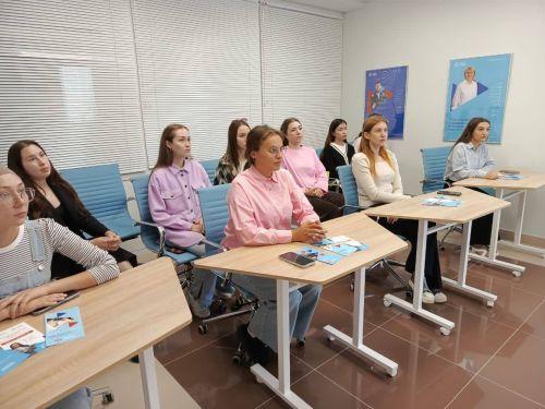 Начальник отдела образования Кайбицкого района Ильмас Хамидуллин встретился с выпускниками педагогических направлений