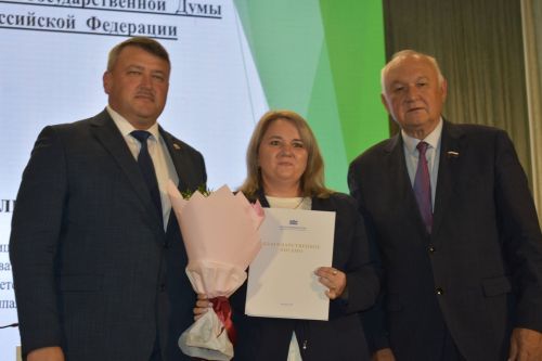 На августовской конференции в Кайбицах наградили отличившихся педагогов
