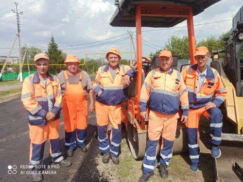 В рамках республиканской программы, направленной на приведение  в нормативное состояние дорожно-уличной сети в Кайбицах обновляются дороги