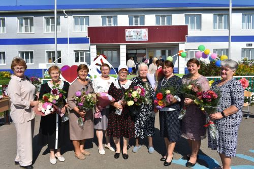 Чүти мәктәбендә 1 сентябрьдә Геройлар хөрмәтенә элмә такталар ачылды