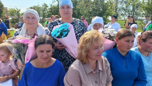 Чүти мәктәбендә 1 сентябрьдә Геройлар хөрмәтенә элмә такталар ачылды