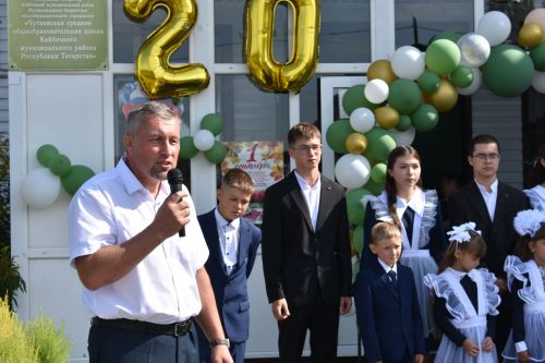 Чүти мәктәбендә 1 сентябрьдә Геройлар хөрмәтенә элмә такталар ачылды
