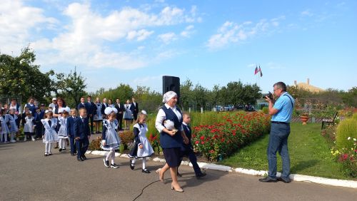 Чүти мәктәбендә 1 сентябрьдә Геройлар хөрмәтенә элмә такталар ачылды
