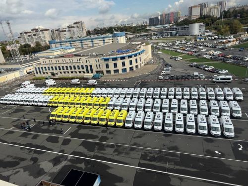 Кайбицкой районной больнице передали 50 новых компьютеров и ключи от новой Лады Аура