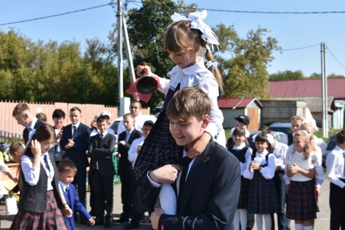 В Ульянкове в День знаний состоялся запоминающийся праздник