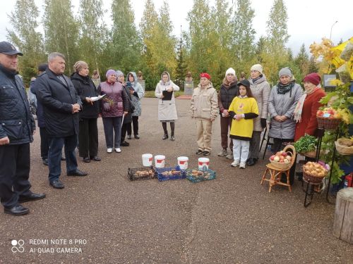 В Кайбицах состоялся праздник «Дары осени» - осенняя ярмарка с участием школ района