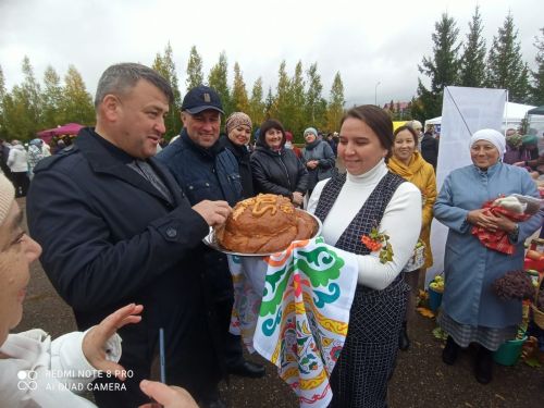 В Кайбицах состоялся праздник «Дары осени» - осенняя ярмарка с участием школ района
