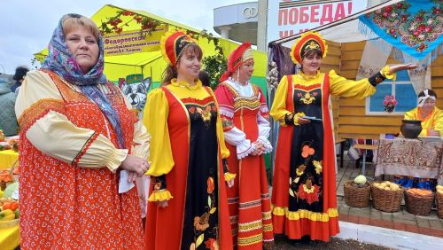 В Кайбицах состоялся праздник «Дары осени» - осенняя ярмарка с участием школ района
