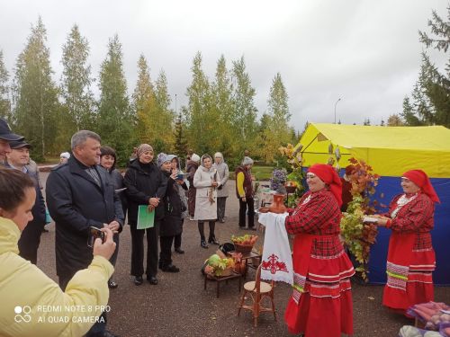 В Кайбицах состоялся праздник «Дары осени» - осенняя ярмарка с участием школ района