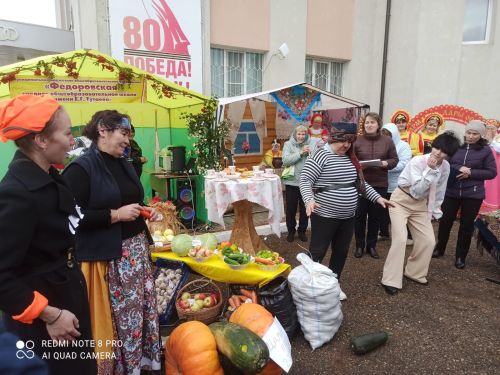 В Кайбицах состоялся праздник «Дары осени» - осенняя ярмарка с участием школ района