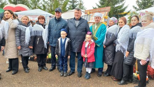 В Кайбицах состоялся праздник «Дары осени» - осенняя ярмарка с участием школ района