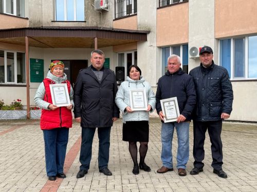 В Кайбицах состоялся праздник «Дары осени» - осенняя ярмарка с участием школ района