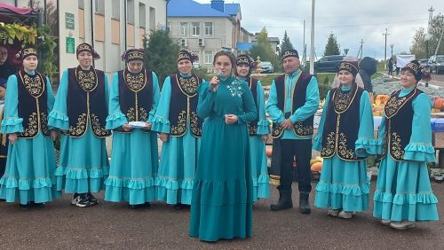 В Кайбицах состоялся праздник «Дары осени» - осенняя ярмарка с участием школ района