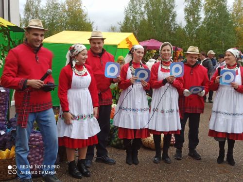 В Кайбицах состоялся праздник «Дары осени» - осенняя ярмарка с участием школ района