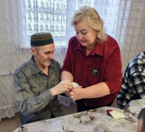 Волонтеры из Надеждина провели мастер-класс в доме-интернате в Федоровском