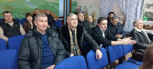 Иске Тәрбит авылында үткән халык җыенында рәхмәт сүзләре күп яңгырады