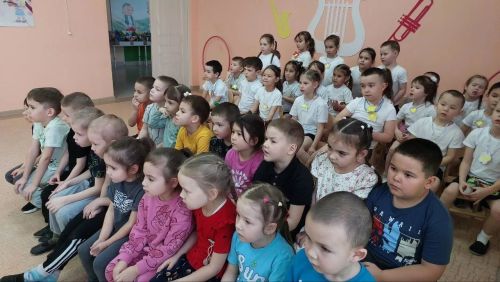 В детском саду «Миляшкай» прошла акция по дорожной безопасности «Стань заметней!»