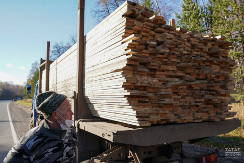 Татарстан Урман хуҗалыгы министрлыгы махсус операциягә 3,5 мең кубометр агач җибәргән