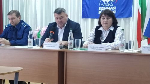 Ябалак авыл җирлеге эшчәнлегенә уңай бәя бирелде