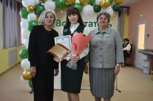 Кайбычның «Ел тәрбиячесе»н ачыкладылар