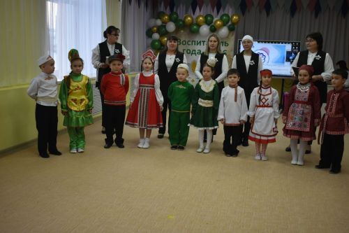Кайбычның «Ел тәрбиячесе»н ачыкладылар
