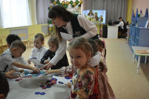 Кайбычның «Ел тәрбиячесе»н ачыкладылар