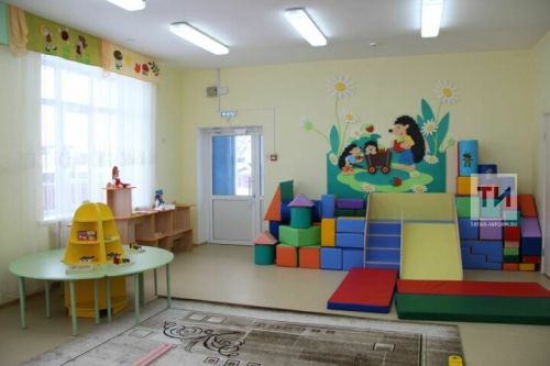 Путин поручил увеличить часы работы детсадов до 20:00 для поддержки работающих матерей