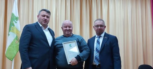Олы Урсакта халык җыенында башкарган эшләре турында сөйләделәр