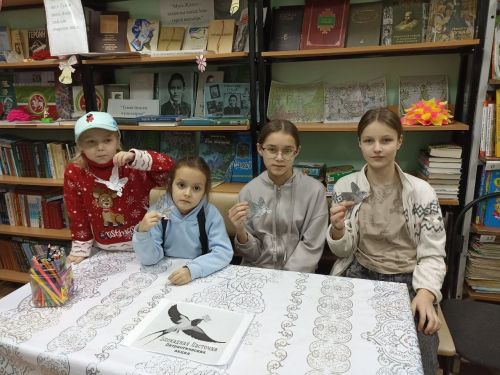 Берлибашская библиотека присоединилась к патриотической акции «Блокадная ласточка», посвященной памяти жителей блокадного Ленинграда