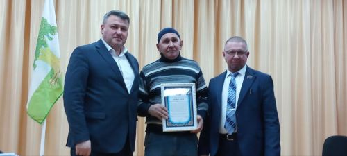 Олы Урсакта халык җыенында башкарган эшләре турында сөйләделәр