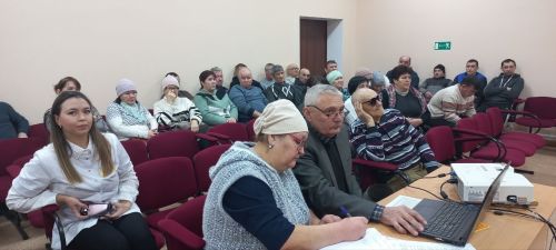 Олы Урсакта халык җыенында башкарган эшләре турында сөйләделәр