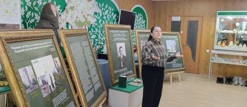 Ученики Чутеевской школы побывали на передвижной выставке Национального музея РТ «Я устремляюсь в вечность: Габдулла Тукай и его наследие»