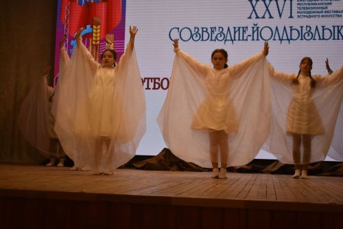 Районный тур фестиваля «Созвездие — Йолдызлык» объединил талантливых кайбицких ребят на одной сцене