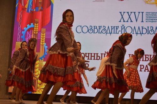 Районный тур фестиваля «Созвездие — Йолдызлык» объединил талантливых кайбицких ребят на одной сцене