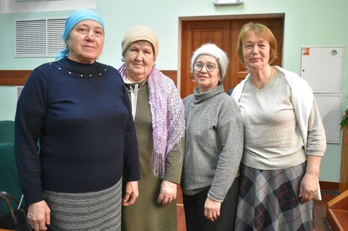 Ветераны из Казани показали в Кайбицах литературно-музыкальный спектакль «Поклонимся великим тем годам»