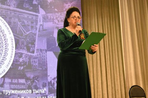 Ветераны из Казани показали в Кайбицах литературно-музыкальный спектакль «Поклонимся великим тем годам»