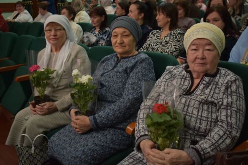 В преддверии женского праздника в Кайбицах состоялся большой концерт