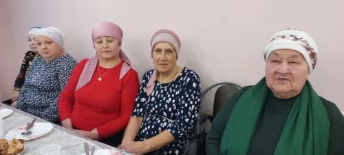 Шәхси эшмәкәр СВОдагыларның әниләре һәм хатыннары өчен ифтар ашы үткәрде