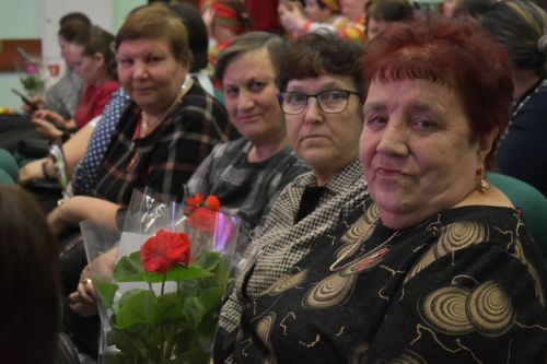 В преддверии женского праздника в Кайбицах состоялся большой концерт