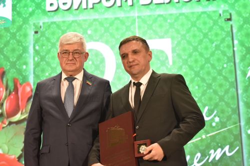 На торжестве по случаю 35-летия образования Кайбицкого района чествовали кайбичан, удостоившихся государственных наград
