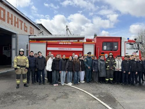 Профориентация в действии: ученики Кушманской школы посетили пожарную часть