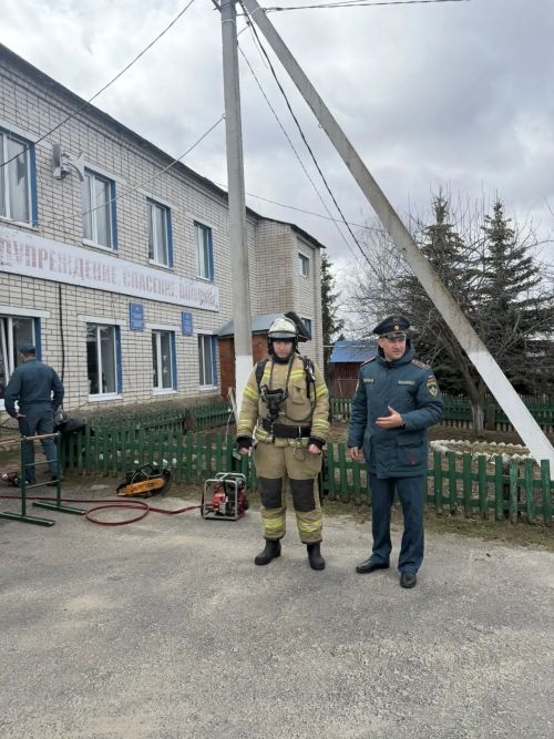 Профориентация в действии: ученики Кушманской школы посетили пожарную часть