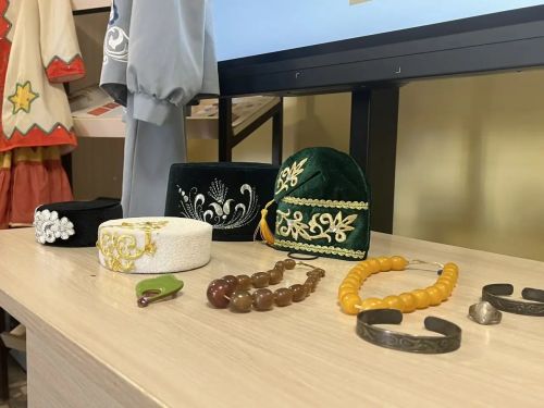 В Кушманской школе прошла фольклорная экспедиция «Этно-лаборатория: в гостях у народов России»