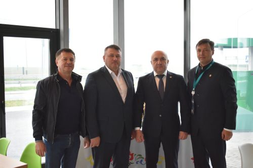 Председатель Кабмина Чувашской Республики посетил автозаправку на дороге М-12 в Кайбицком районе