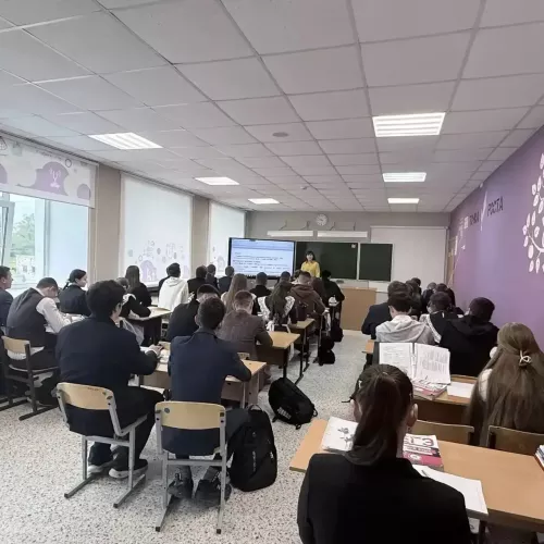 В Фёдоровской школе стартовал семинар-практикум для одиннадцатиклассников
