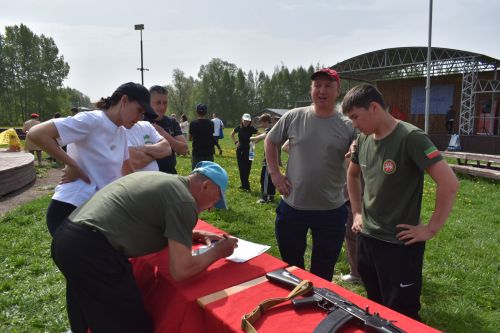 В Кайбицком парке отдыха состоялась «Семейная Зарница»