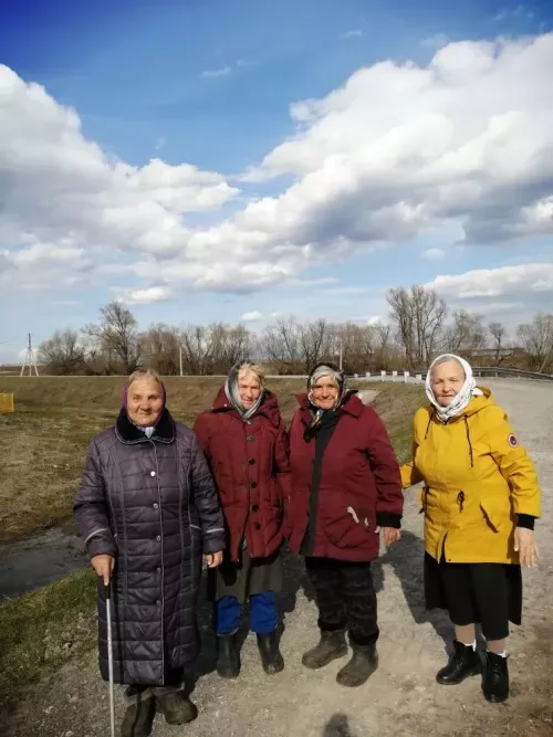 В поход за здоровьем и долголетием ежедневно отправляются жители деревни Каргала