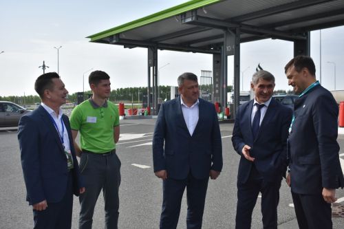 Глава Чувашской Республики посетил автозаправку на дороге М-12 в Кайбицком районе